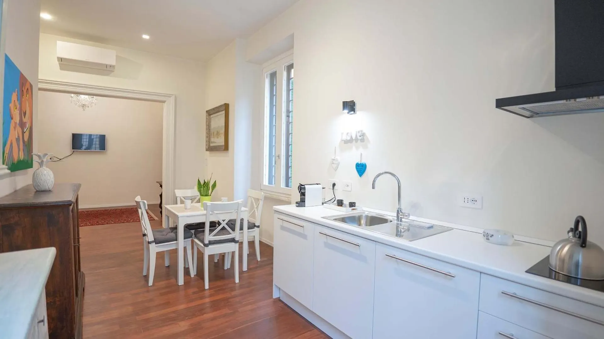 Crescenzio Elegant Apartment Rome