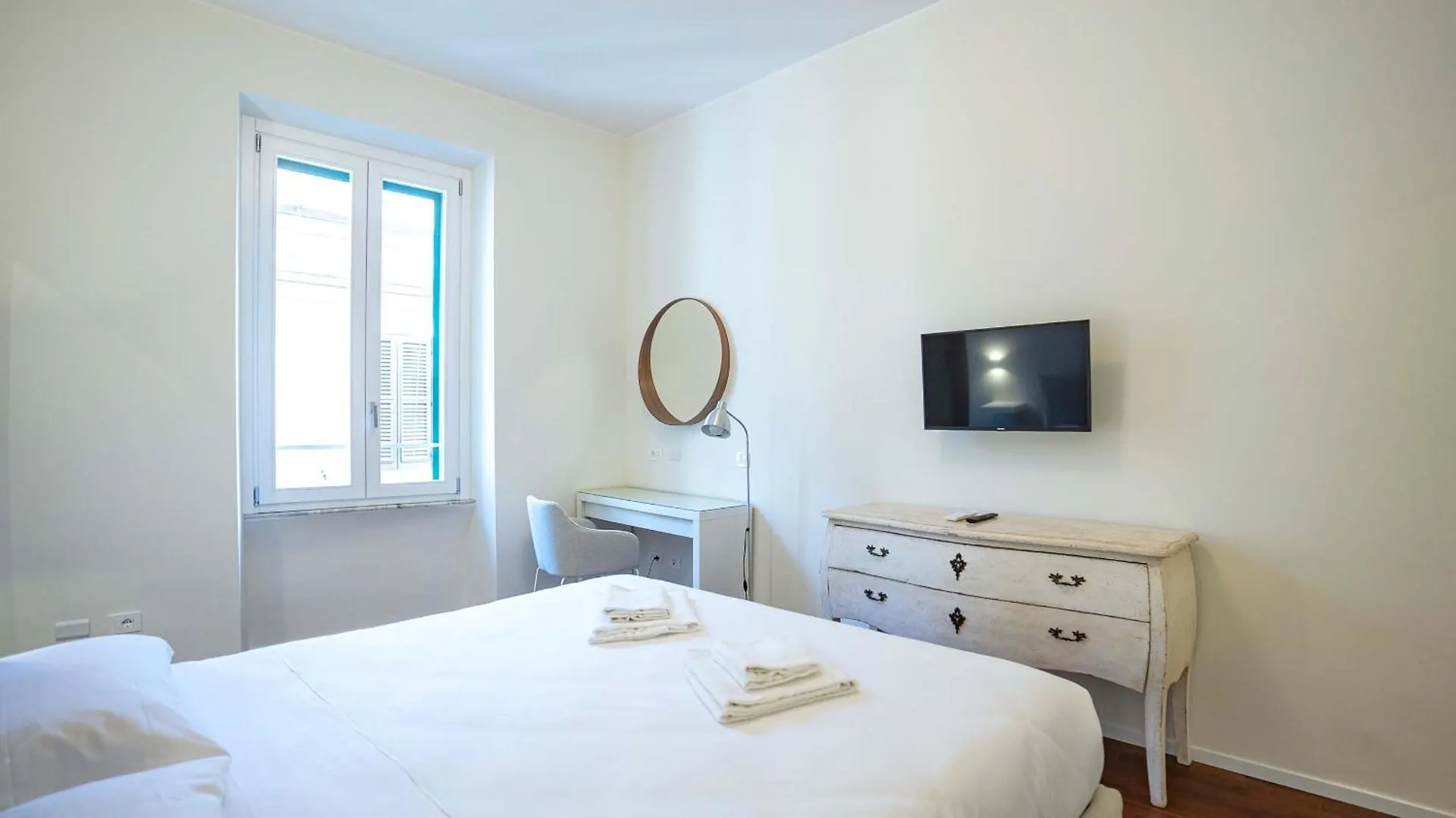 Crescenzio Elegant Apartment Rome